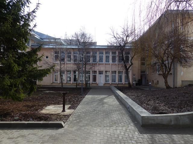 Universitatea din Suceava vrea autorizaţie de la pompieri pentru toate corpurile de clădire din campus