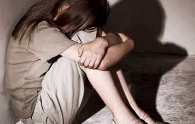 Coşmarul unei fete de 11 ani: a fost abuzată sexual timp de trei ani şi şantajată cu o fotografie în care apărea dezbrăcată. Foto: romaniatv.net