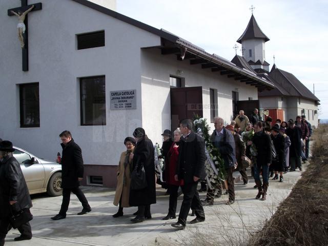 Elisabeta Kastel, ultima supravieţuitoare din lotul celor condamnaţi împreună cu monseniorul Vladimir Ghika, a fost înmormântată ieri la Suceava