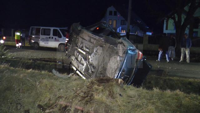 Un tânăr de 17 ani care gonea la volanul unei maşini a murit în urma unui groaznic accident