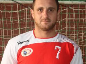 Fostul căpitan al echipei de handbal a Universității Suceava Adrian Chiruț s-a despărțit în această săptămână de echipa din Liga Națională Energia Pandurii Târgu Jiu