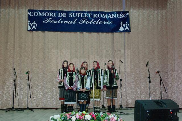Formaţiile artistice clasate pe primul loc la faza zonală Fălticeni şi Suceava a Festivalului „Comori de suflet românesc”
