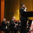 Solistul Gabriel Cotabiţă, întâmpinat de suceveni cu ovaţii şi aplauze la scenă deschisă