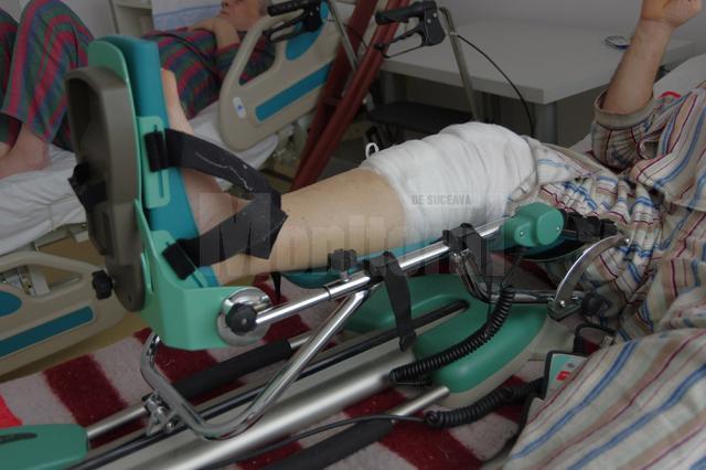 Prima operaţie de protezare a genunchiului, efectuată cu succes la Spitalul de Urgenţă din Suceava
