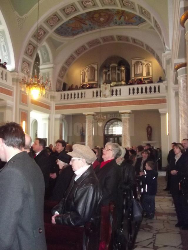 Liturghia Solemnă parohială la Biserica Sf. Ioan Nepomuk