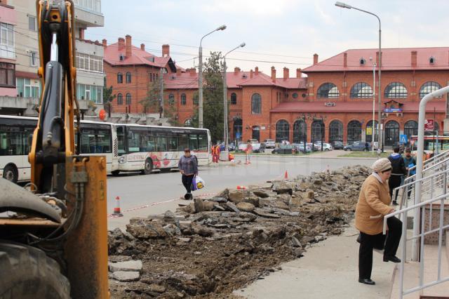 Strada din faţa Gării Burdujeni va fi lărgită, pentru a fi create locuri de parcare pe ambele laterale