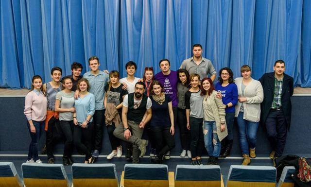 Trupa de teatru studentesc Fabulinus. Foto Constantin Adrian