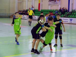 CSU Suceava a câștigat ambele meciuri disputate în prima zi a turneului de minihandbal de la sala LPS