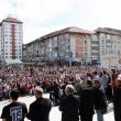 Mii de oameni s-au adunat în centrul Sucevei pentru a susţine familia de români din Norvegia lăsată fără copii