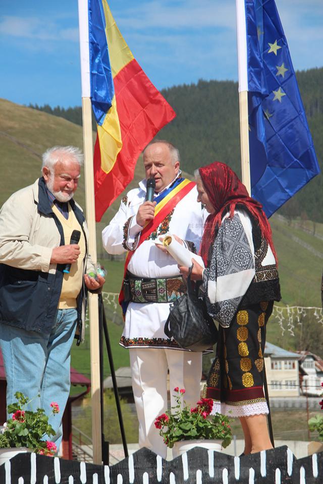 Ion Caramitru şi clarinetistul Aurelian-Octav Popa, recital de excepţie la Festivalul Ouălor Încondeiate de la Ciocăneşti