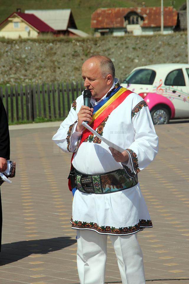 Ion Caramitru şi clarinetistul Aurelian-Octav Popa, recital de excepţie la Festivalul Ouălor Încondeiate de la Ciocăneşti