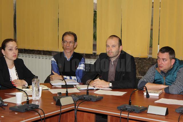 Oprirea căldurii pentru 18.000 de locuinţe, cerută de asociaţiile de proprietari din Suceava