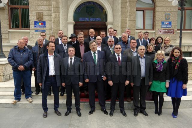 Partidul Mişcarea Populară (PMP) Suceava a depus ieri lista pentru Consiliul Judeţean, la Biroul Electoral Judeţean