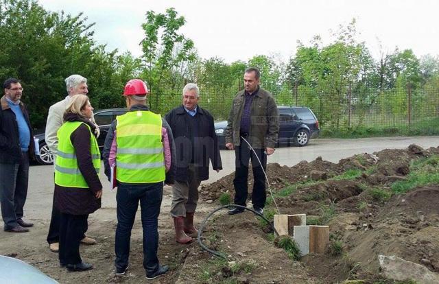 Iluminatul public din Suceava, extins în zonele unde au apărut noi locuinţe