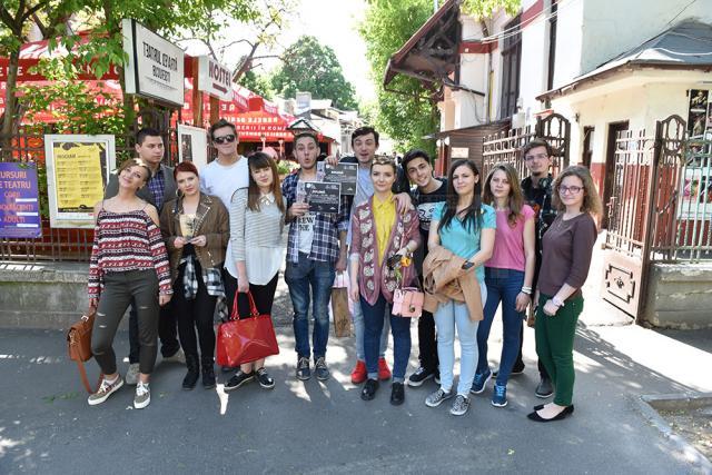 Două premii pentru Trupa de teatru studenţesc Fabulinus, la Festivalul „Serile teatrului studenţesc”