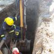Un muncitor surprins sub un mal de pământ, salvat de pompieri la Frasin