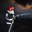 O gospodărie distrusă de flăcări la Putna şi pagube importante în urma unui incendiu la Straja