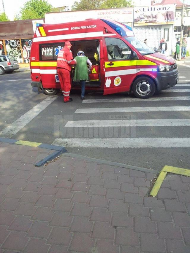 Coliziune violentă între două maşini în centrul Sucevei