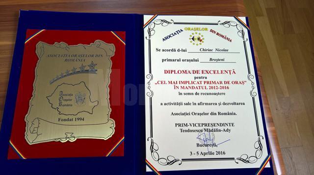Diploma de excelenţă primită de primarul din Broşteni, Nicolae Chiriac