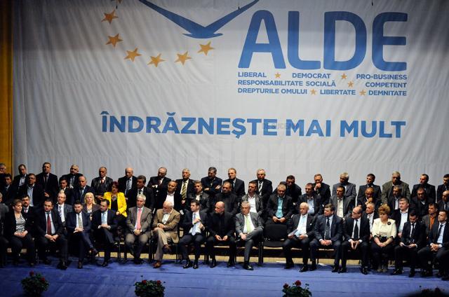 Călin Popescu Tăriceanu, prezent la lansarea echipei de candiaţi ai ALDE pentru funcţiile de primar din judeţul Suceava