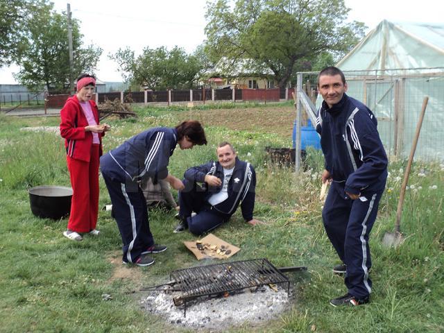 Activităţi pentru persoane cu dizabilităţi la Mitocu Dragomirnei