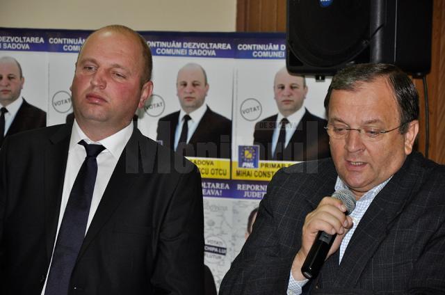 Primarul Mihai Constantinescu şi liderul PNL Suceava, Gheorghe Flutur