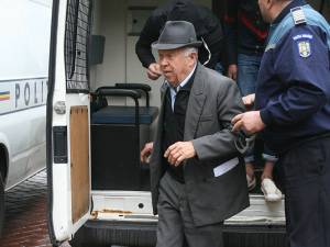 Alexandru Mirăuţă, acuzat de viol la 83 de ani