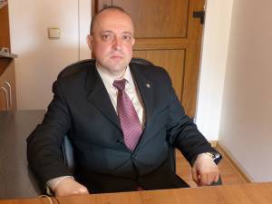 Prof. Petru Gorea, liderul Sindicatului Salariaţilor din Învăţământul Preuniversitar Suceava, a precizat că Federaţia „Spiru Haret”