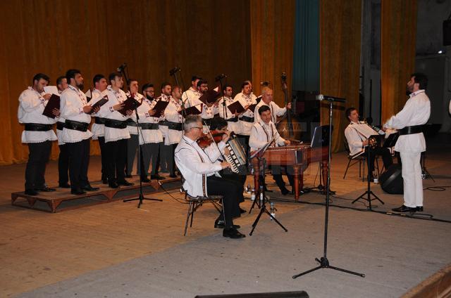 Corala Bărbătească „Armonia”  din Constanţa şi Orchestra Folclorică „Muzica Divertis”