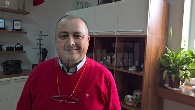 Primarul din Broşteni, Nicolae Chiriac, care candidează din partea PNL pentru un nou mandat, şi-a făcut bilanţul activităţii din ultimii patru ani