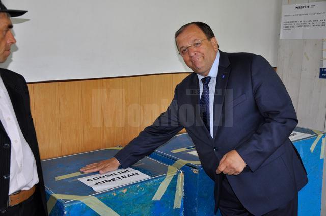 Gheorghe Flutur a votat pentru „repunerea Bucovinei pe harta ţării, pentru repornirea judeţului Suceava”