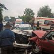 Accident cu şapte răniţi după ce două maşini s-au ciocnit violent