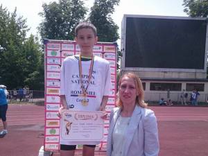 Tudor Mihai Axinte, pregătit la CSM Suceava de Cristina Casandra, a luat aurul la săritura în lungime