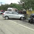 În urma impactului deosebit de puternic, toţi cei cinci ocupanţi ai celor două autoturisme au fost răniţi