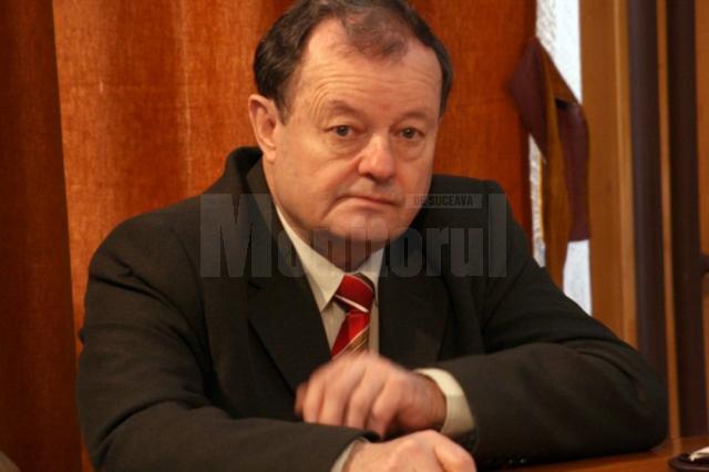 Ştefan Buciuta, fost deputat din partea minorităţii ucrainene şi fost preşedinte al UUR, răspunzător pentru aceste achiziţii care nu au respectat legislaţia