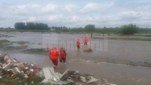 Bilanţul intervenţiilor pompierilor suceveni în ultimele zile, cauzate de ploile torenţiale