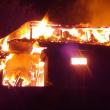 Un incendiu devastator a distrus o gospodărie din comuna Drăgoieşti