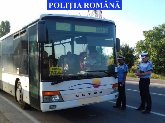 Fiecare autobuz sau microbuz a fost oprit de poliţişti şi verificat