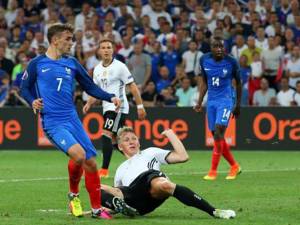 Franţa a învins Germania şi şi-a asigurat biletele pentru marea finală de mâine