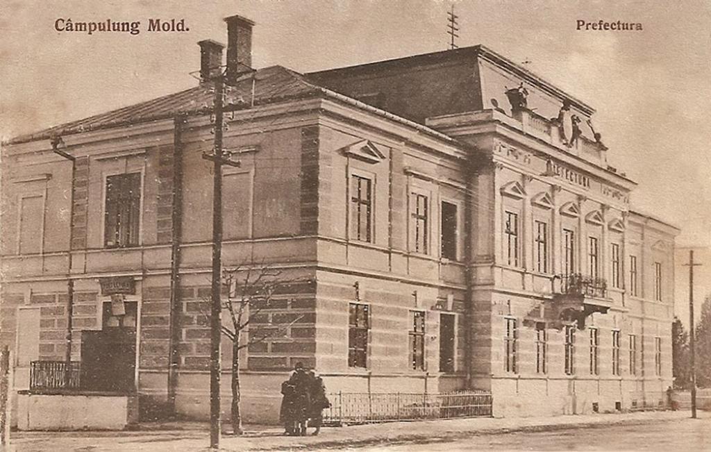 Local: 80 de ani de la infiintarea Muzeului Arta Lemnului din Campulung Moldovenesc » Monitorul de Suceava - Miercuri, 13 Iulie 2016