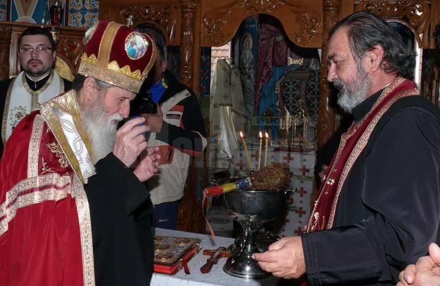 ÎPS Pimen şi preotul Mihai Negrea