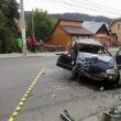 Cinci oameni au ajuns la spital, după ce un şofer de 20 de ani a depăşit o coloană de maşini