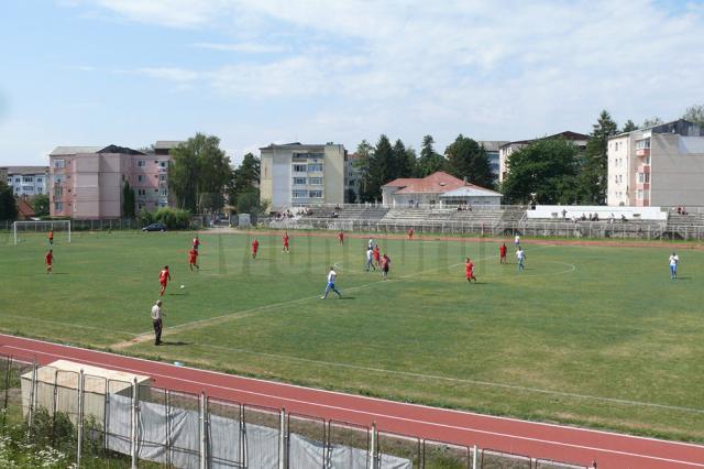 Fostele glorii ale fotbalului fălticenean s-au întâlnit în meciul anului old-boys