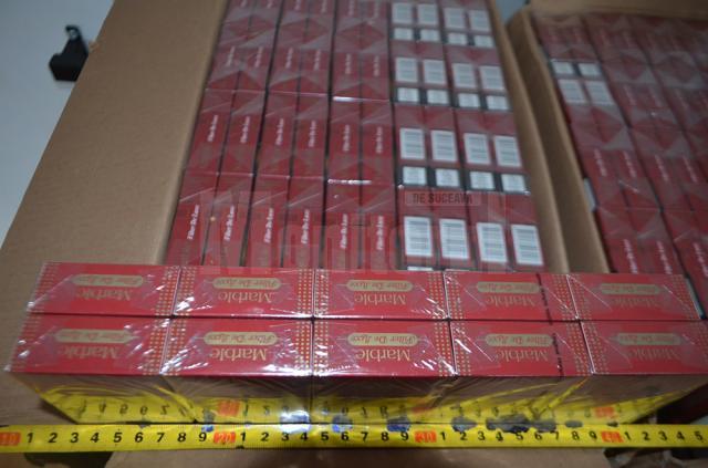 Peste 4.400 de pachete de ţigări de contrabandă, confiscate la graniţa cu Ucraina