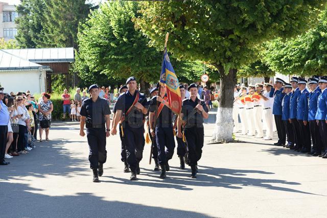 Ceremonia de absolvire şi avansare în gradul de sergent major - promoţia 2016