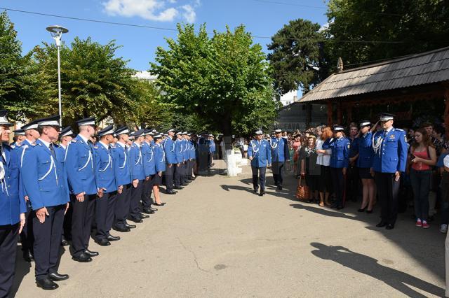 Ceremonia de absolvire şi avansare în gradul de sergent major - promoţia 2016