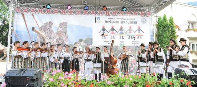 Laureaţii Festivalului-Concurs Judeţean de Folclor „Comori de suflet românesc”