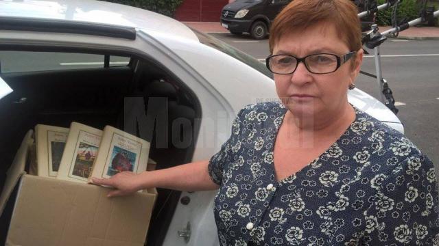 Mariana Devencea, o pensionară din cartierul sucevean Burdujeni, a donat aproape 50 de titluri în cadrul acţiunii „O carte pentru românii din Transnistria”