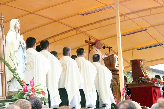 Emoţionant apel la solidaritate, rostit ieri de Patriarhul latin al Ierusalimului, la Sanctuarul de la Cacica