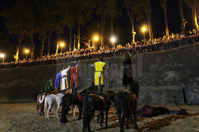 Turnir medieval şi spectacole cu flăcări, în şanţul de apărare al Cetăţii Suceava